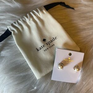 Kate Spade ♠️ Pearl Earring